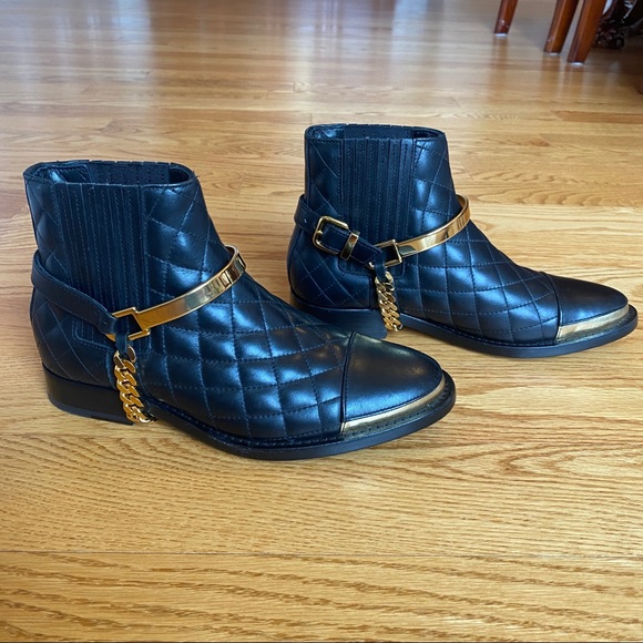NWT Balmain Quilted Black Leather/Gold Chain Boots - Picture 5 of 13